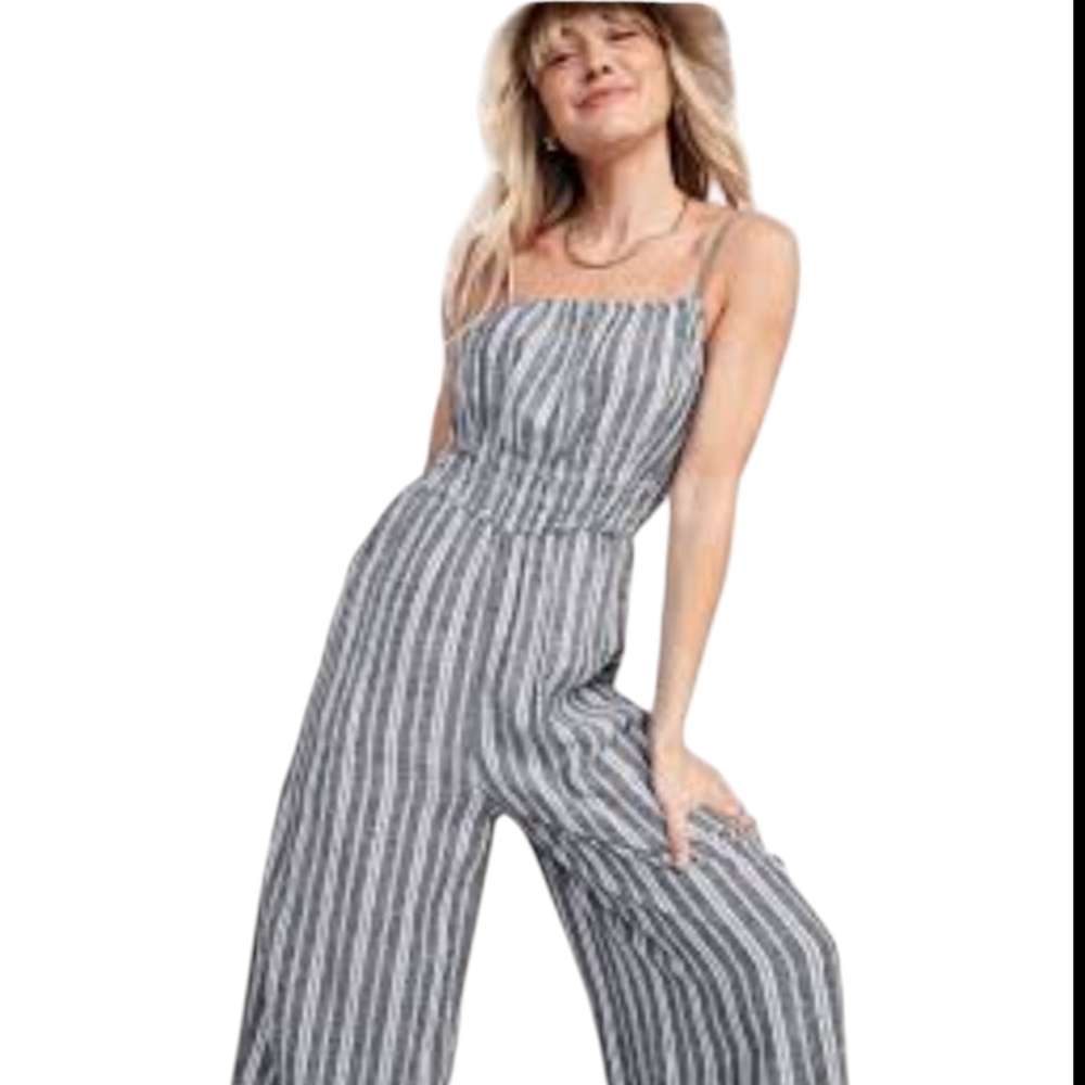 Old Navy Linen Blend Wide Leg Capri Cami Jumpsuit Blue/White Stripe - Sz M